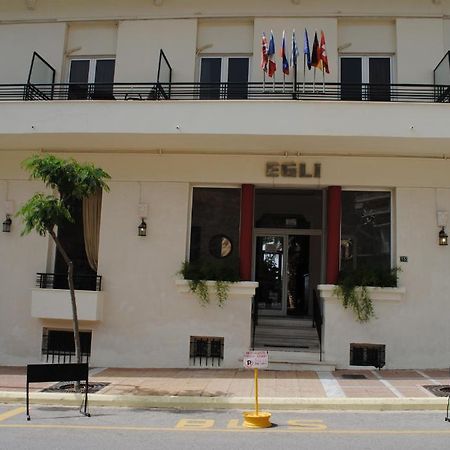 Aegli Hotel ルートラキ エクステリア 写真