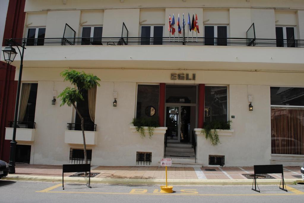Aegli Hotel ルートラキ エクステリア 写真